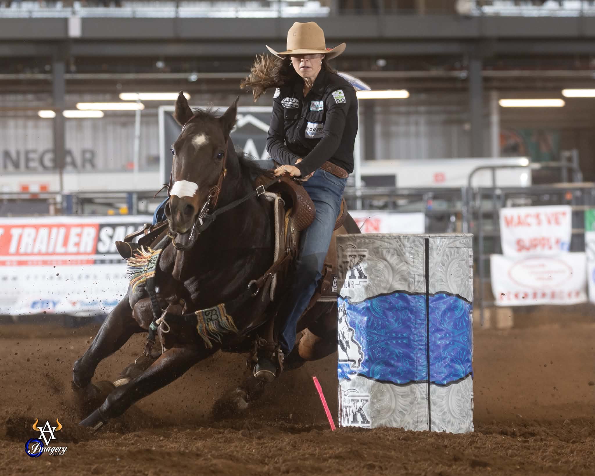 Bailey Stuva-Orman barrel racing indoors